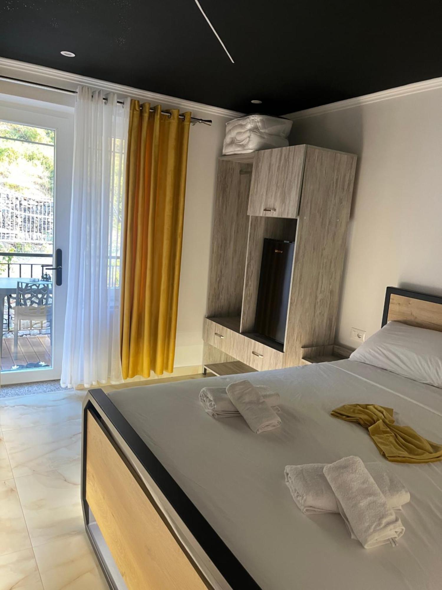 Hotel Davids Koman Exteriér fotografie